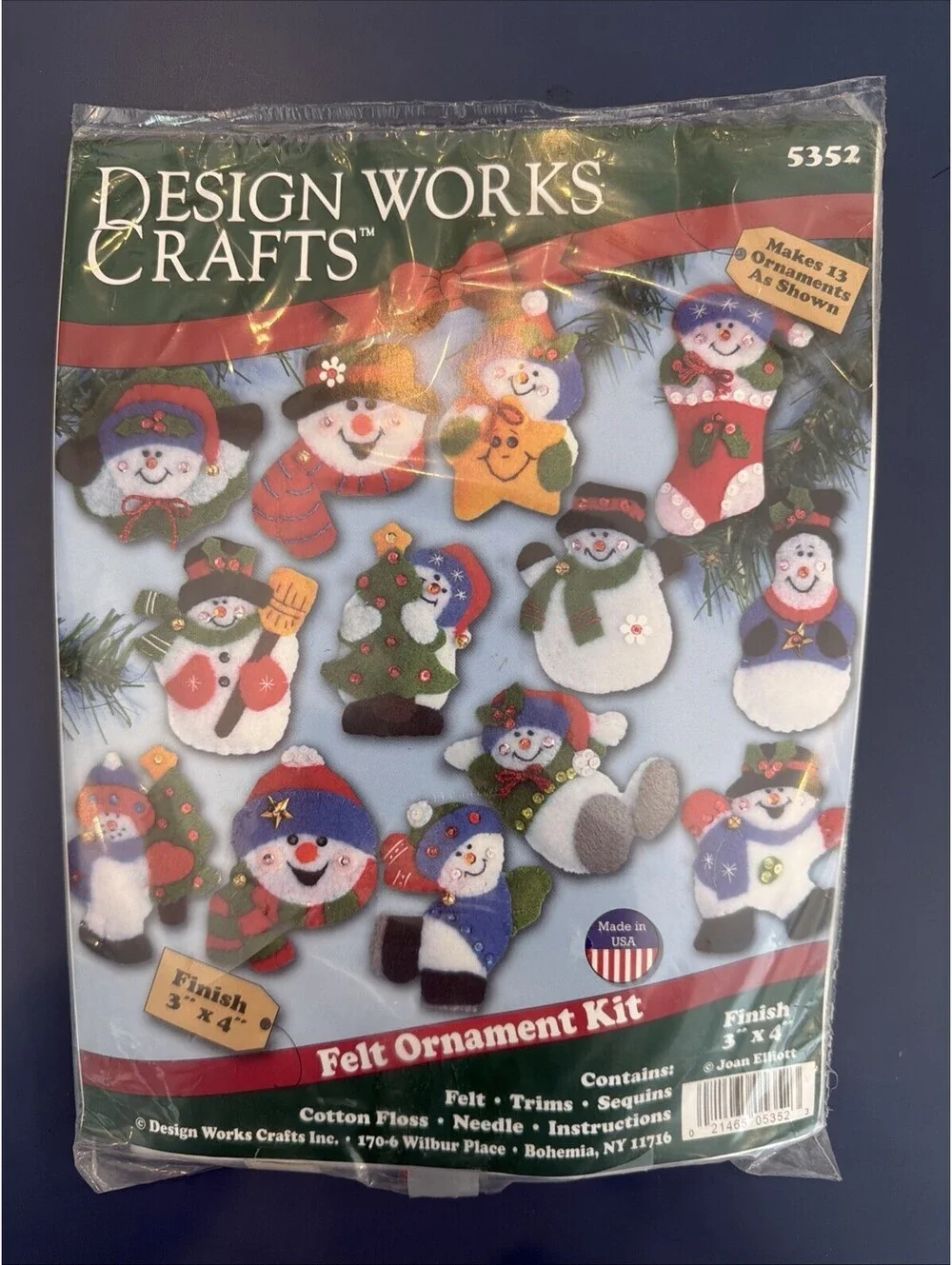 Design Works Crafts FELT Ornament Kit #5352 Makes 13 SNOWMAN NEW
